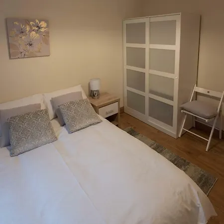 The Haven, Luxury In A Great Location! *